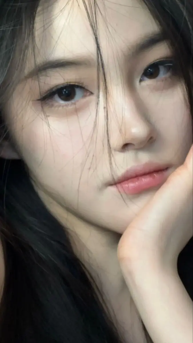 aesthetic-korean-girl-pic-hidden-face aesthetic-korean-girl-pic-hidden-face
