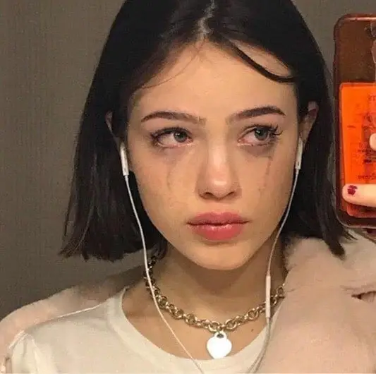 depressed-sad-girl-dp depressed-sad-girl-dp
