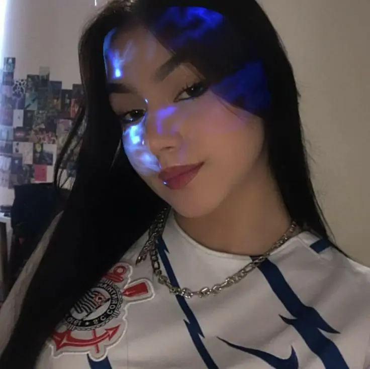 discord-pfp-blurry discord-pfp-blurry
