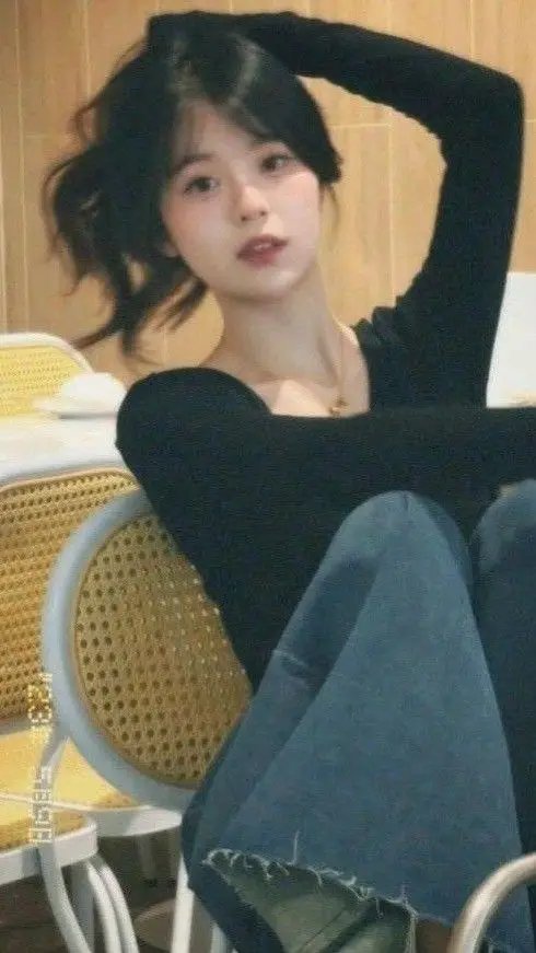 korean-girl-cat-dp korean-girl-cat-dp