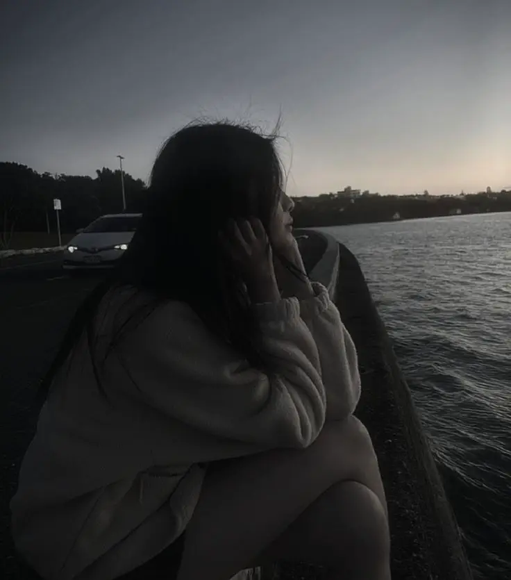 sad-dp-girl-alone-attitude-for-instagram sad-dp-girl-alone-attitude-for-instagram