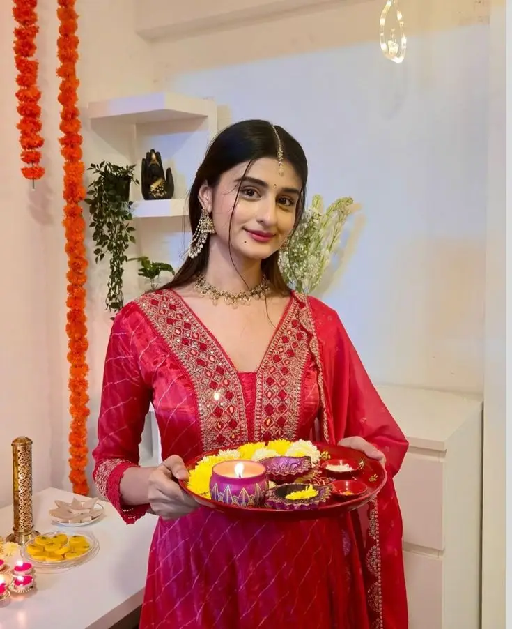 sundar-ladki-ki-dp sundar-ladki-ki-dp